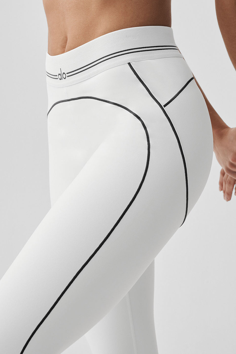 Airbrush High-Waist 7/8 Heart Throb Legging - White/Black